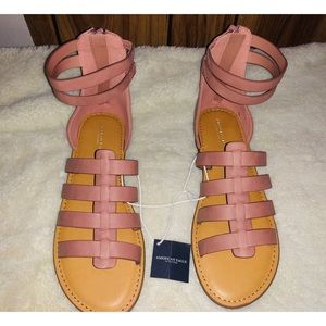 American Eagle Sandals